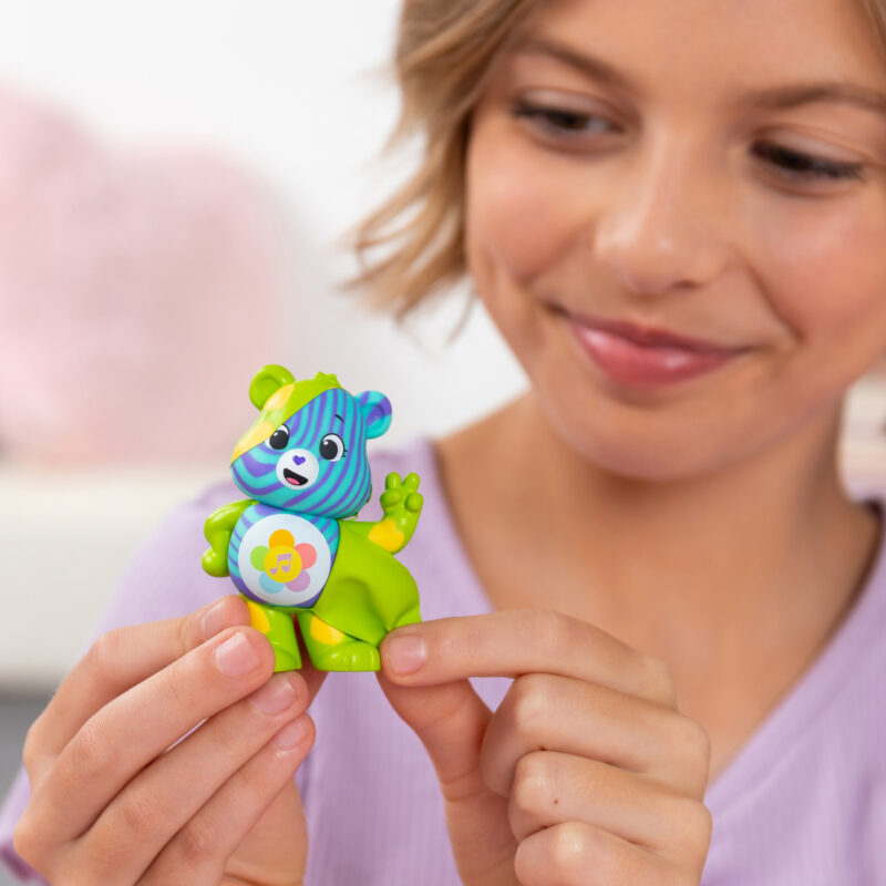 Care Bears – Peel and Reveal - US 8263